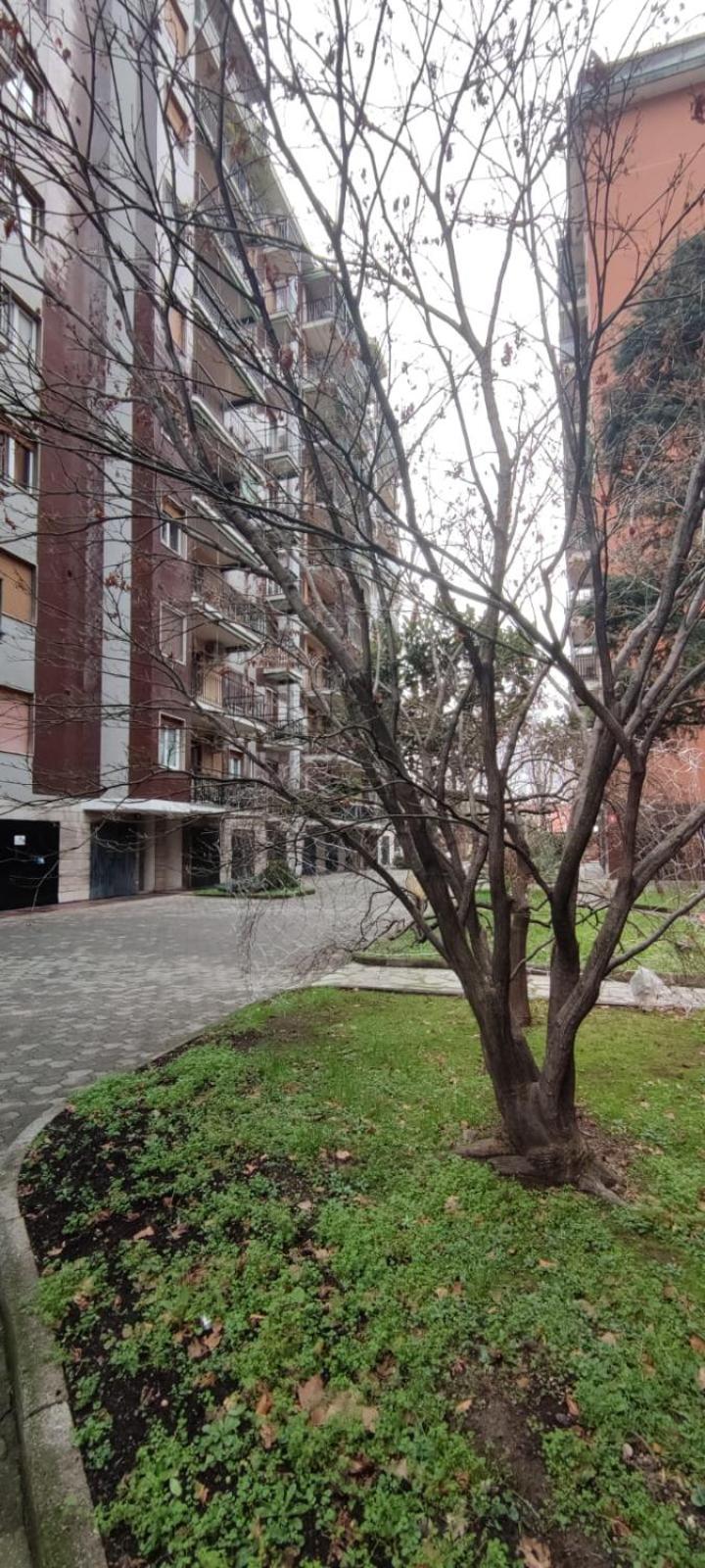 Apartment Michele Flat - Parcheggio - 10 Min Da Milano Centro *